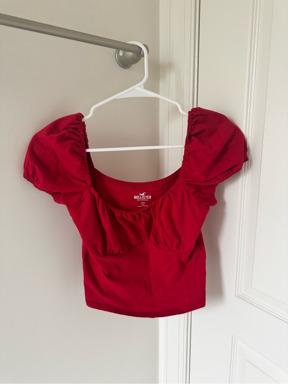 Hollister Red Puff-Sleeve Square Crop Top